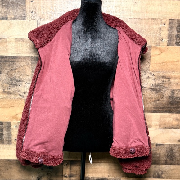 Lululemon Athletica Women's Maroon Boucle Fleece Jacket Coat 12 Large - Picture 5 of 7